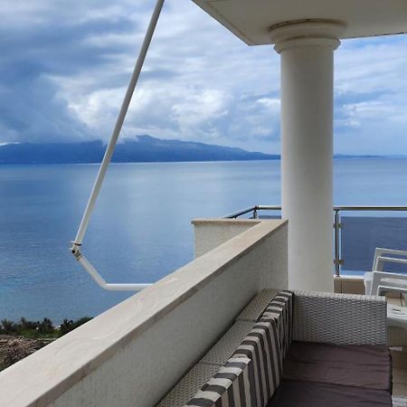 White Residence Luxury Apartments Saranda Dış mekan fotoğraf