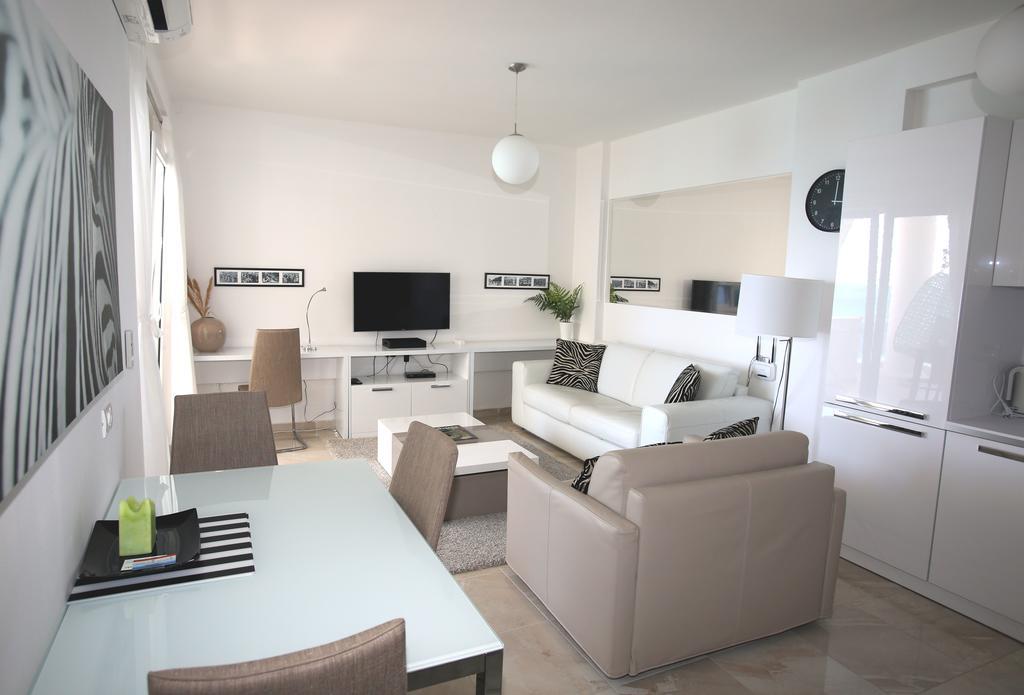 White Residence Luxury Apartments Saranda Dış mekan fotoğraf