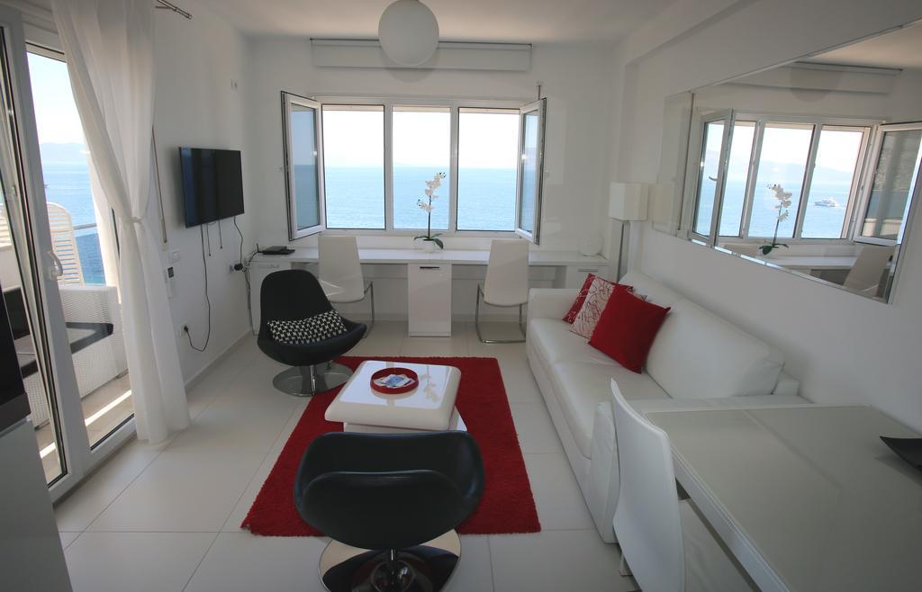 White Residence Luxury Apartments Saranda Dış mekan fotoğraf