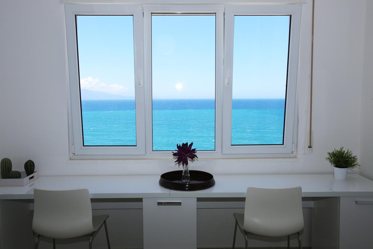 White Residence Luxury Apartments Saranda Dış mekan fotoğraf