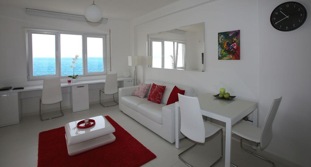 White Residence Luxury Apartments Saranda Dış mekan fotoğraf