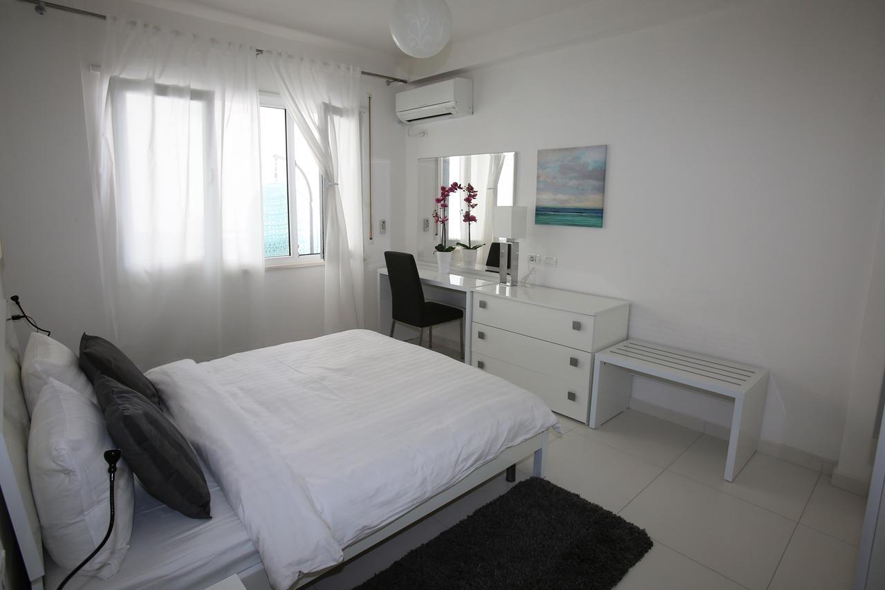 White Residence Luxury Apartments Saranda Dış mekan fotoğraf